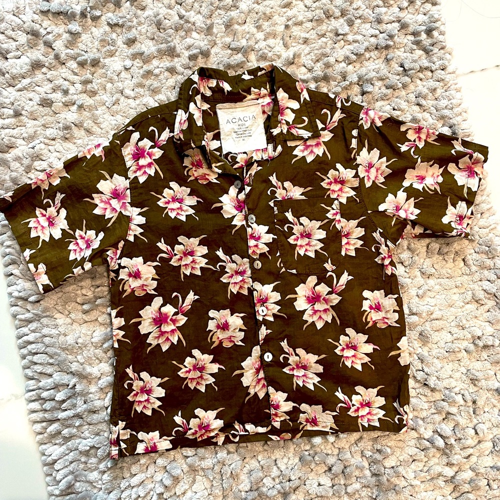 Acacia KIDS Clothing Boys button shirt, size XL